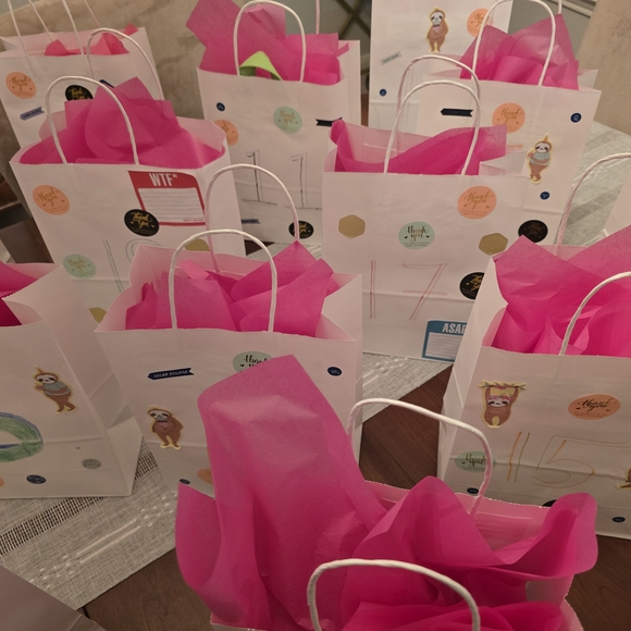 October Birthday Bag Game!! Pick a Number, Every Bag a Winner! One Grand Prize!! - Picture 4 of 16